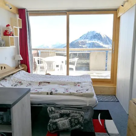 Apartment La Plagne Aime 2000: Ski-in/ski-out With Views *